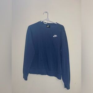 Nike women’s crew neck sweatshirt